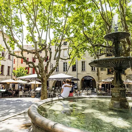 Le 6 Bis By Les Cailloux Dores Holiday home Uzes